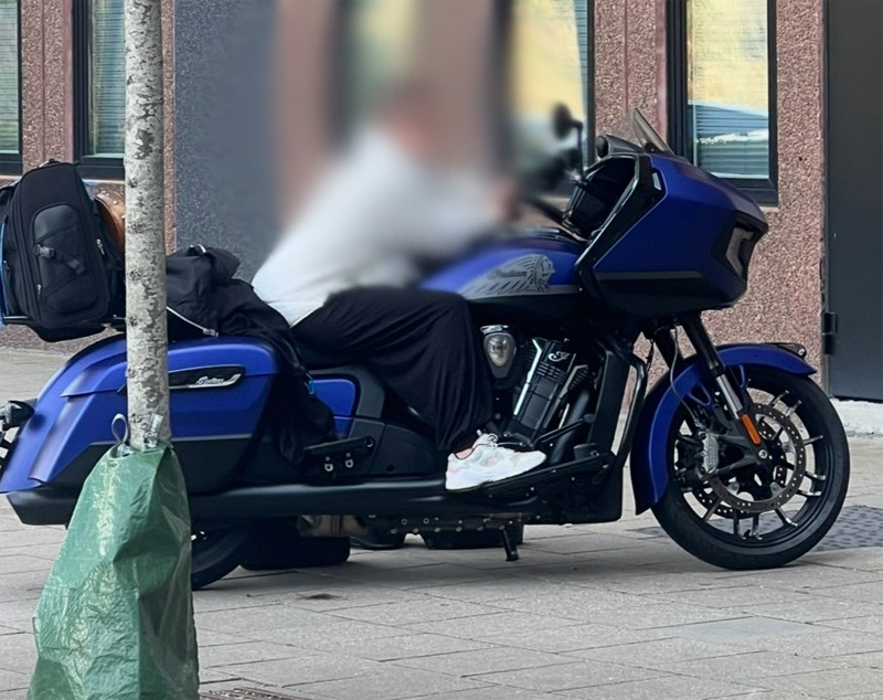 Indian Challenger Dark Horse stulen i Olsfors väster om Borås