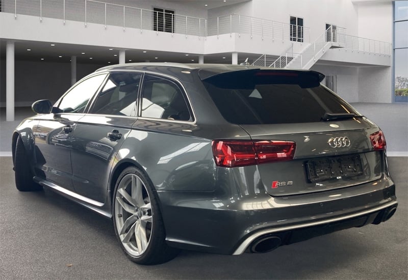 Mörkgrå metallic Audi RS6 Avant Quattro stulen i Åstorp nordost om Helsingborg