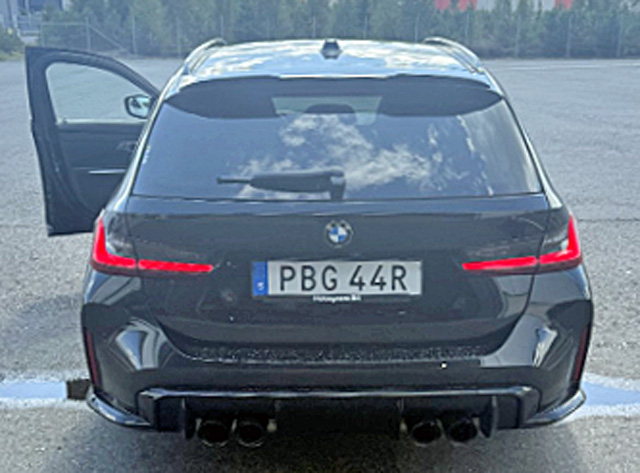 Svart BMW M3 Competition Touring stulen i Strängnäs