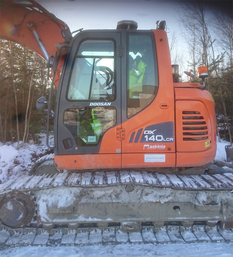 Bandburen grävmaskin Doosan DX140LCR stulen i Ljungsarp sydväst om Jönköping