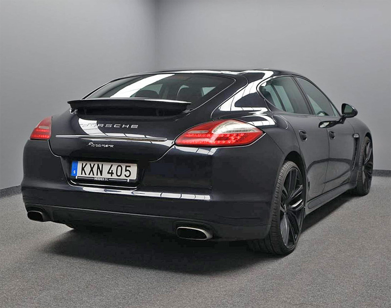 Svart Porsche Panamera 4 stulen i Kävlinge