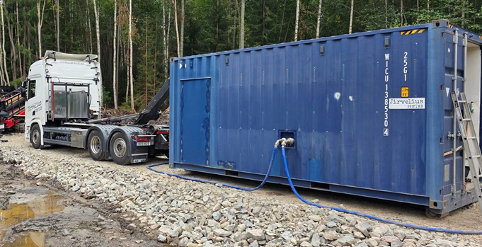 Mixercontainer på lastväxlarram stulen i Sandviken