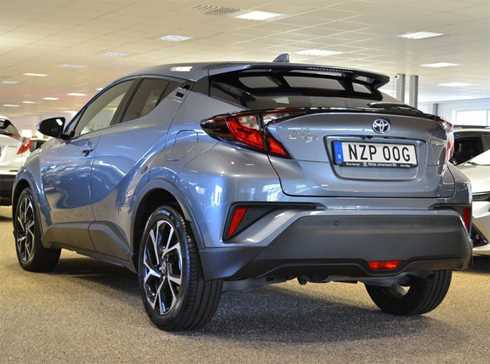 Mörkgrå metallic Toyota C-HR stulen i Åkersberga