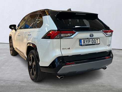 Vit med svart tak Toyota RAV4 Hybrid AWD "Style" stulen i Lund