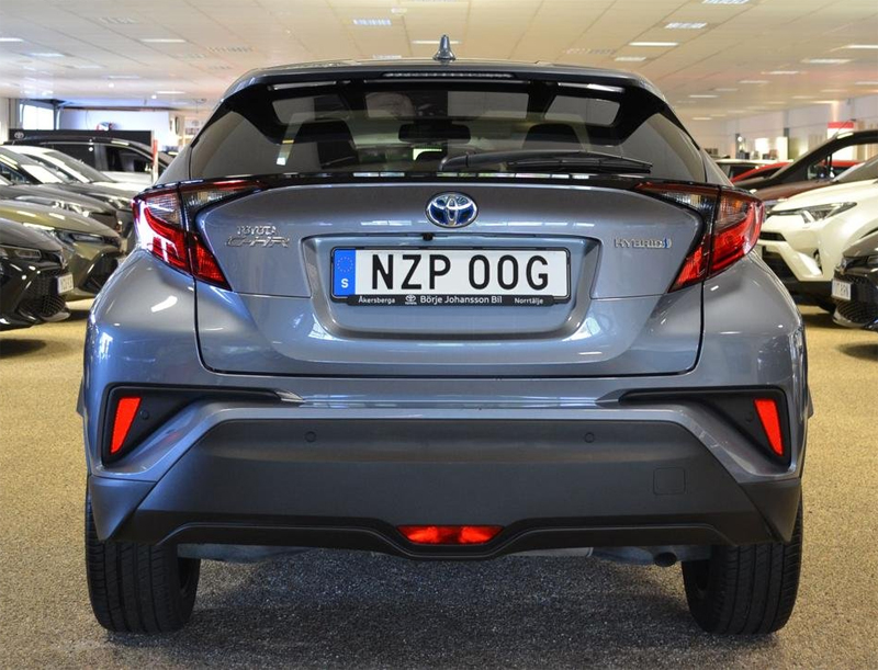 Mörkgrå metallic Toyota C-HR stulen i Åkersberga