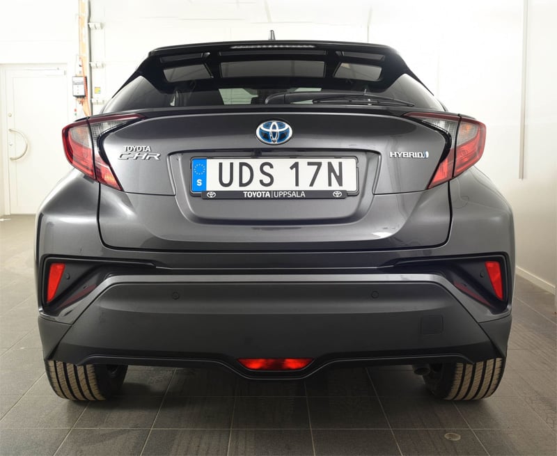 Gråmetallic Toyota C-HR X-Edition stulen i Täby norr om Stockholm